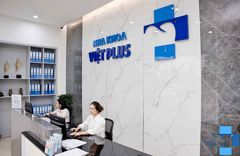Cấy gh&eacute;p implant tại Nha Khoa Việt Plus