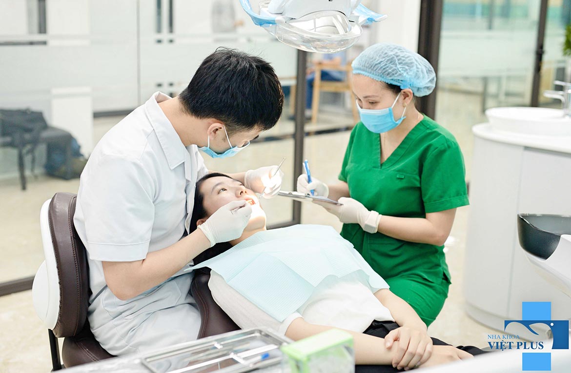 Dịch vụ lấy cao răng