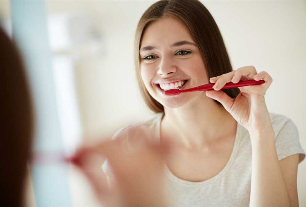 Nguyên nhân, dấu hiệu và cách điều trị viêm nha chu hiệu quả 8 danh rang 7299